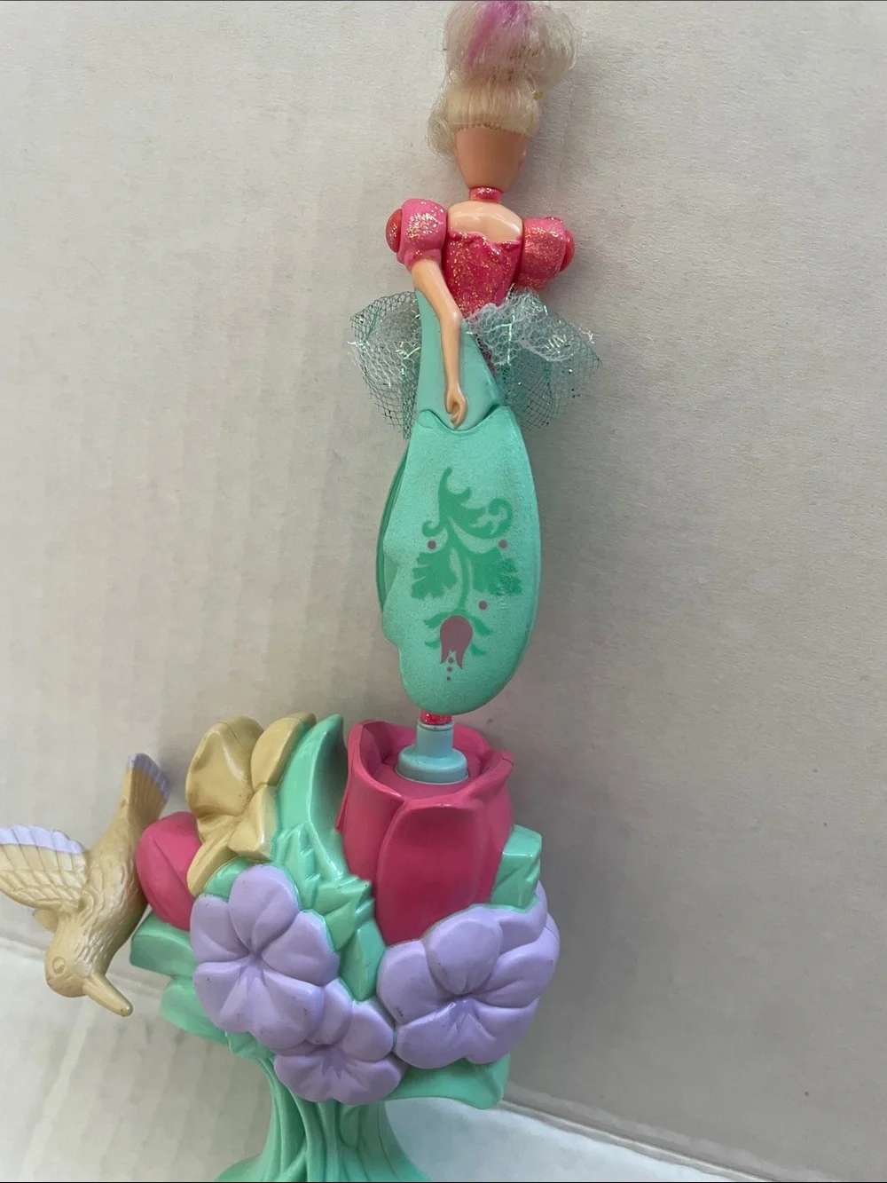 Vintage Sky Fairy Dancer with launch flower bouquet base works